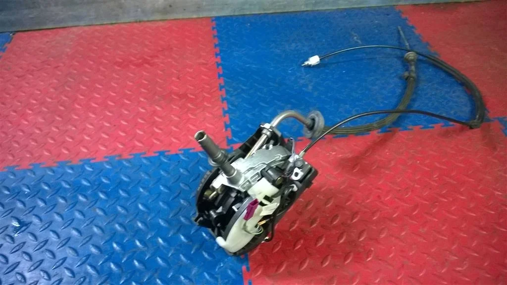 кулиса кпп BMW X3 E83  M54B30 231 лс 3.0i