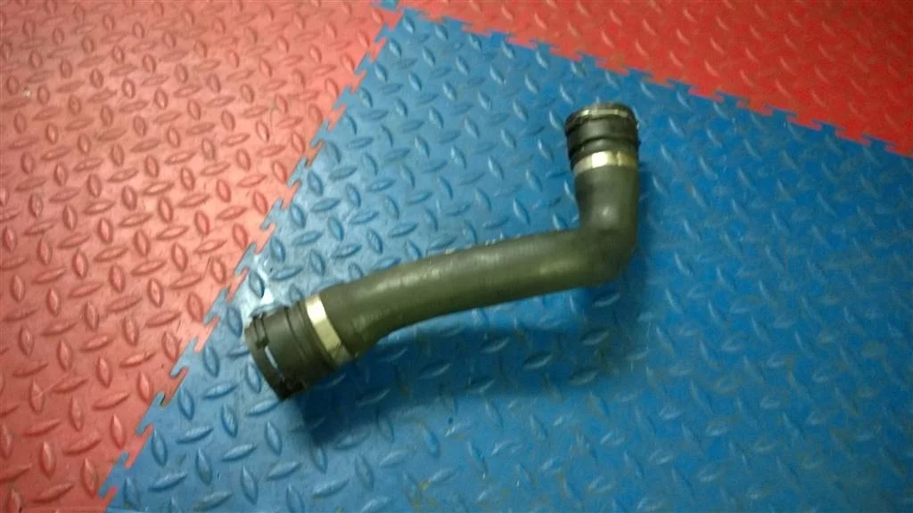 патрубок радиатора BMW X5 E53  M57/TU 218 лс 3.0d