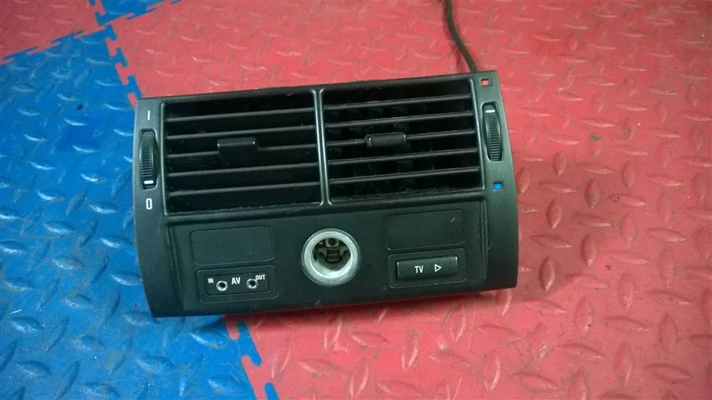 дефлектор подлокотника BMW X5 E53  M57/TU 218 лс 3.0d