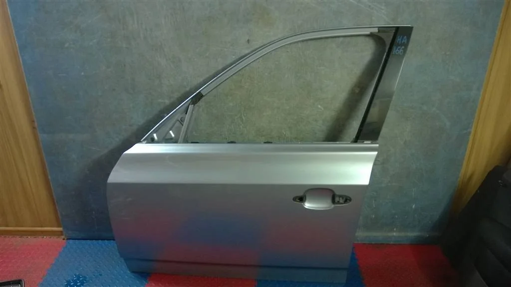 дверь BMW X3 E83  M54B30 231лс.3.0i