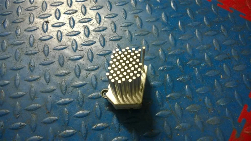 резистор отопителя BMW X3 E83 64116920365  N47D20A 177лс 2.0D 2008 TITANSILBER METALLIC (354)