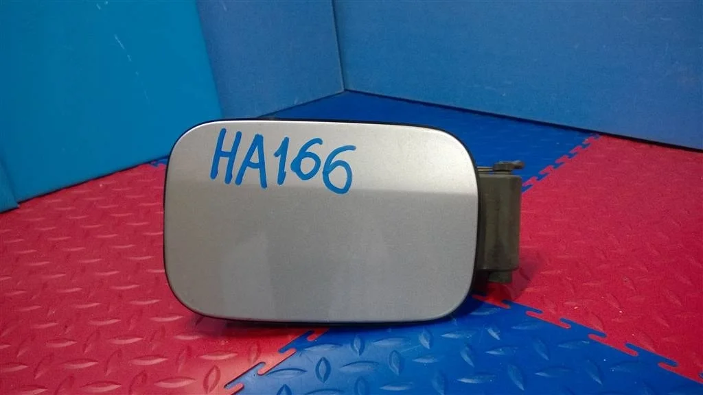 лючок бензобака BMW X3 E83  M54B30 231лс.3.0i