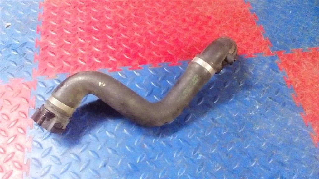 патрубок радиатора BMW X5 E53  M54B30 231 лс 3.0i