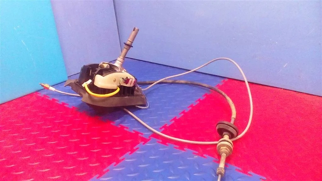 кулиса кпп BMW X5 E53 25167515431  M54B30 231 лс 3.0i 2003 TITANSILBER METALLIC (354)