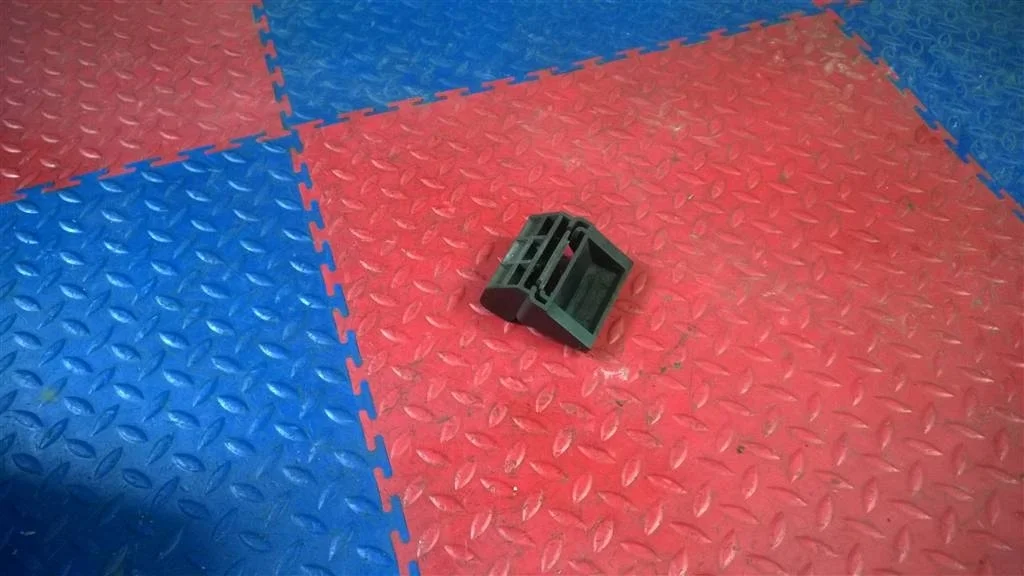 кронштейн радиатора BMW X5 E53