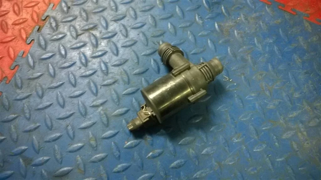 насос подкачки BMW X5 E53  M57/TU 218лс 3.0d