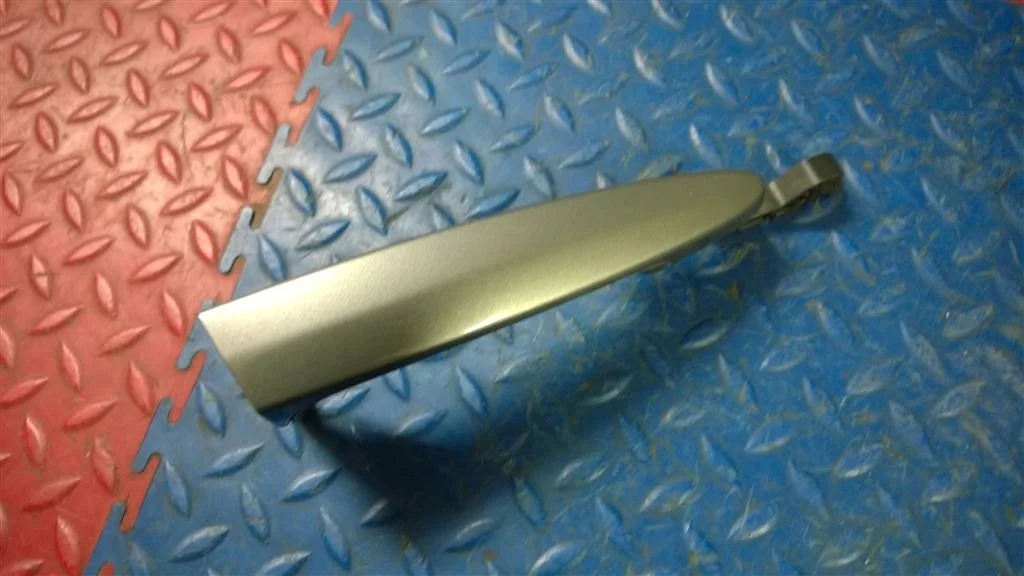 ручка двери наружная BMW X1 E84 51212992986  N47D20C 2012 SPACEGRAU METALLIC ( A52 )