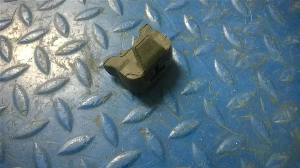 подушка крепления радиатора BMW X1 E84  N47D20C