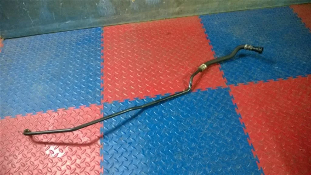 трубка системы охлаждения акпп BMW X3 E83  N47D20A 177лс 2.0D