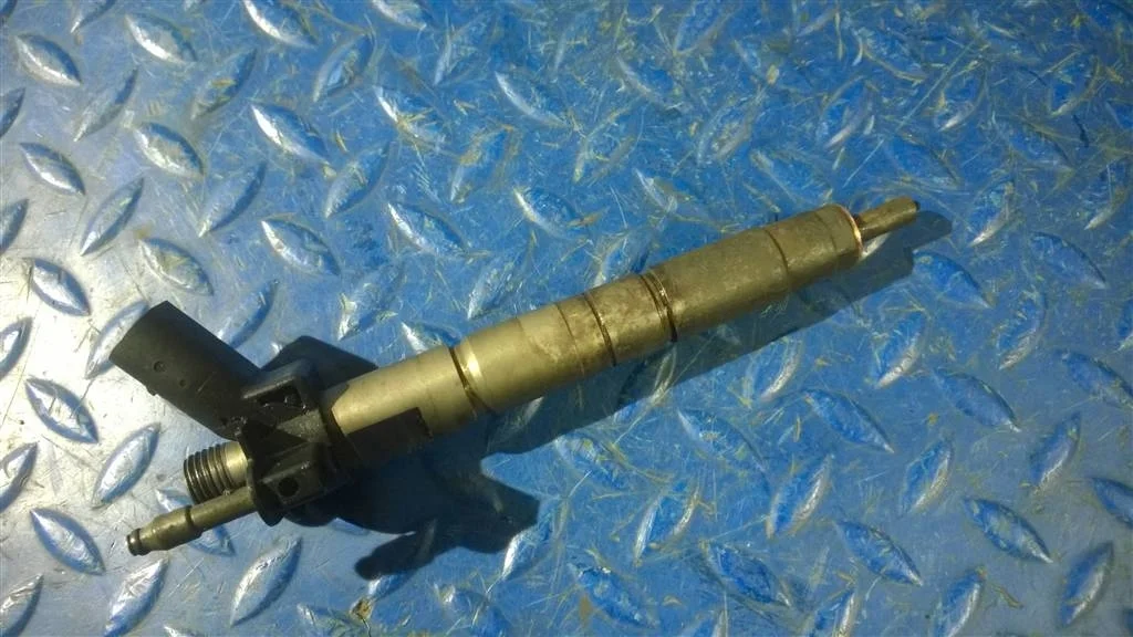 форсунка дизельная электрическая BMW X3 E83  N47D20A 177лс 2.0D