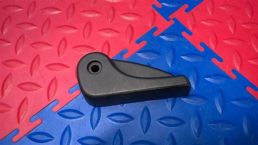 ручка открывания капота BMW X5 E70  N52B30 272лс 3.0i