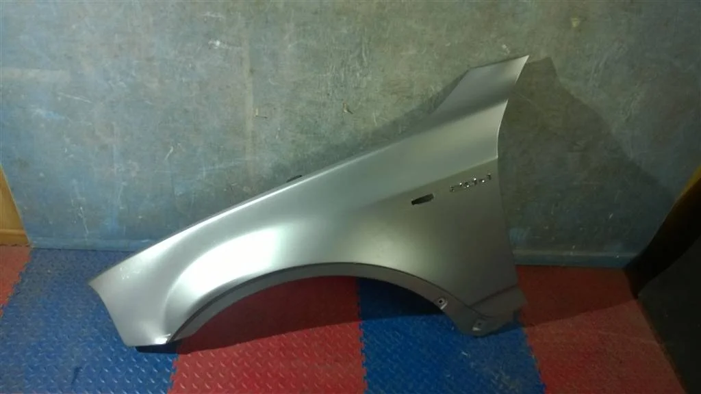 крыло BMW X3 E83  N47D20A 177лс 2.0D