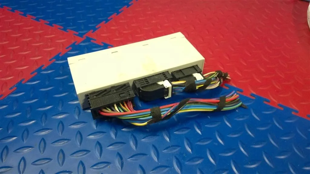 блок комфорта BMW X3 E83  N47D20A 177лс 2.0D