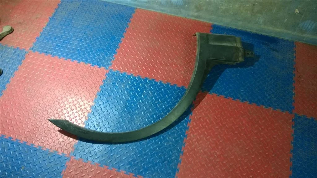 накладка на крыло BMW X3 E83  N47D20A 177лс 2.0D