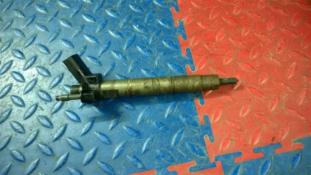 форсунка дизельная электрическая BMW X3 E83  N47D20A 177лс 2.0D