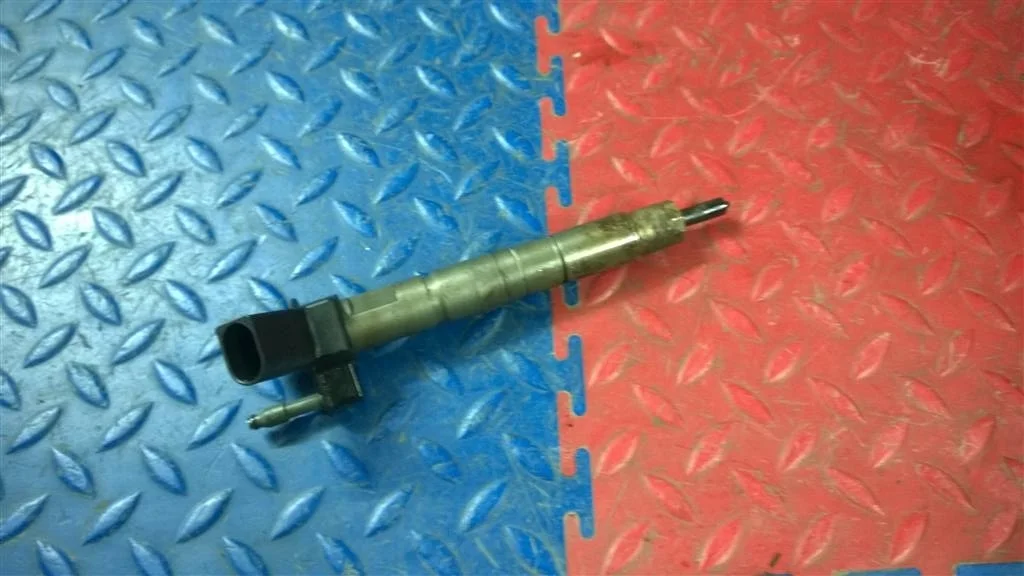 форсунка дизельная электрическая BMW X3 E83  N47D20A 177лс 2.0D