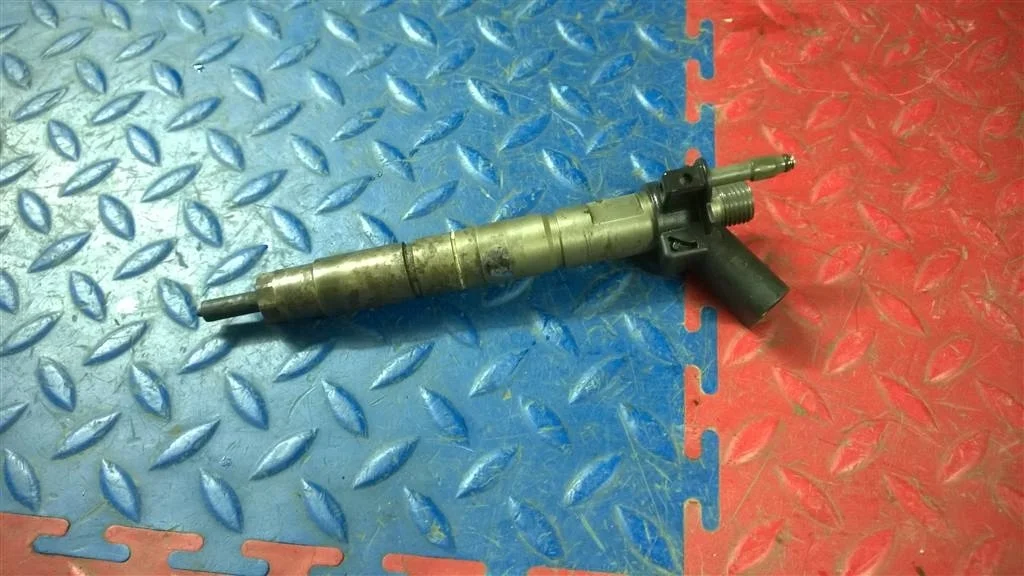 форсунка дизельная электрическая BMW X3 E83  N47D20A 177лс 2.0D