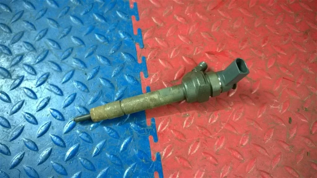 форсунка дизельная электрическая BMW X1 E84  N47D20C