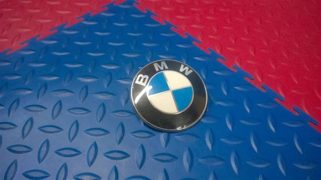 значок багажника bmw BMW X5 E53