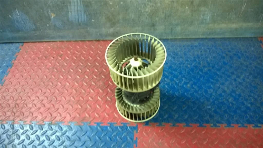 моторчик печки BMW X5 E53  M54B30 231 лс 3.0i