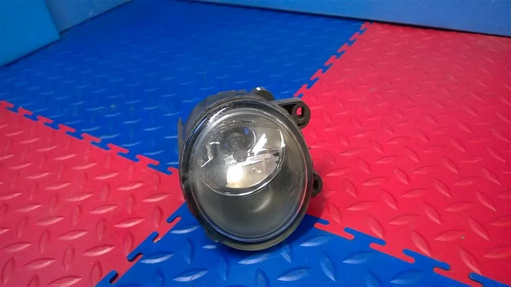 фара противотуманная BMW X5 E53  M54B30 231 лс 3.0i