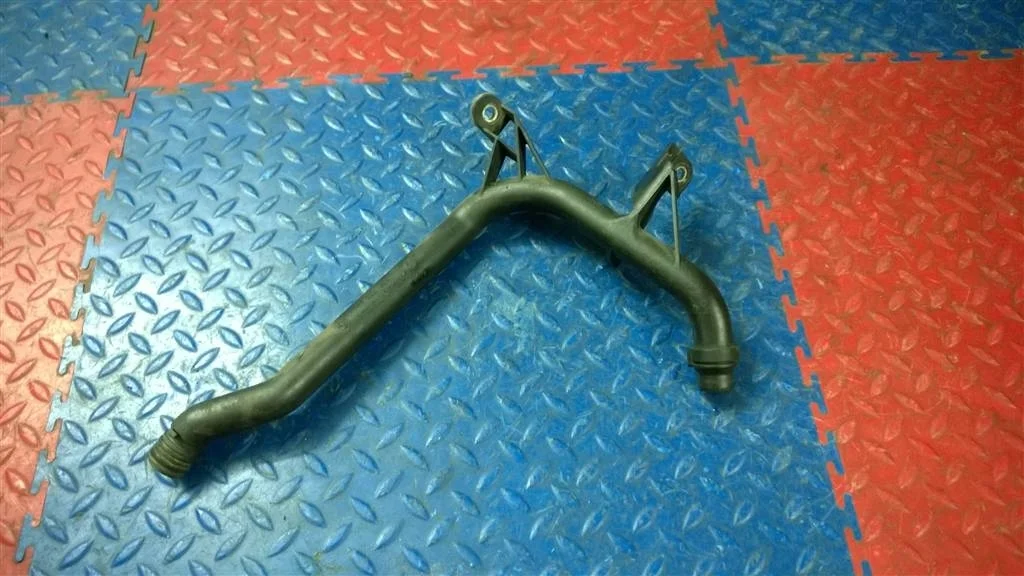 трубка системы охлаждения BMW X5 E53  M54B30 231 лс 3.0i