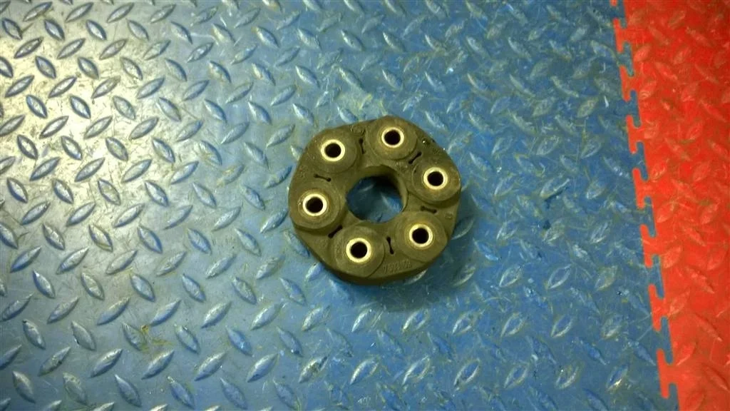 муфта эластичная карданного вала BMW X5 E53 26117503159  M54B30 231 лс 3.0i 2003 BLACK SAPPHIRE METALLIC (475)