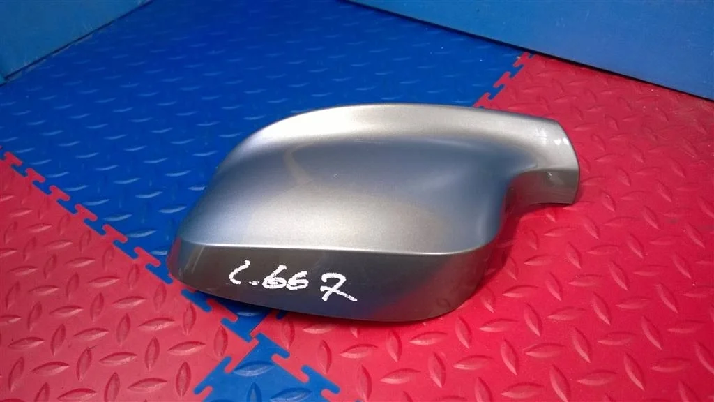 крышка корпуса зеркала BMW X1 E84  N47D20C