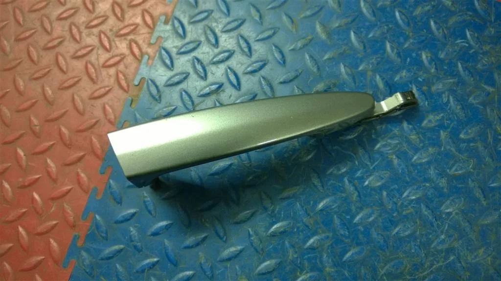 ручка двери наружная BMW X3 F25 51217207562  N47D20C 184 лс 2.0D 2013 SPACEGRAU METALLIC ( A52 )