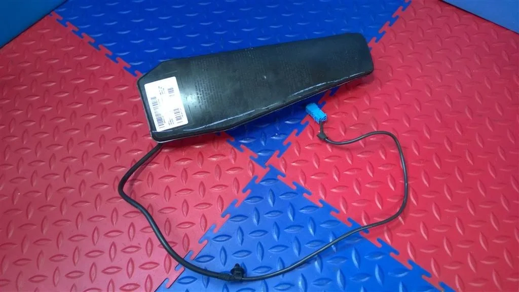 подушка безопасности в сиденье BMW X3 F25  N47D20C 184 лс 2.0D