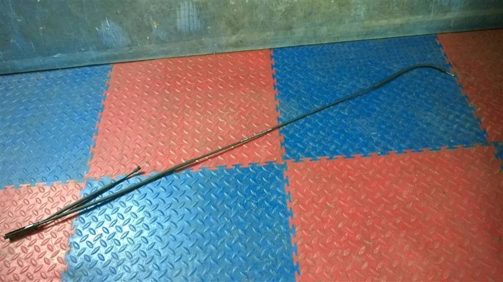 трос открывания капота BMW X3 F25 51237210735  N47D20C 184 лс 2.0D 2013 SPACEGRAU METALLIC ( A52 )