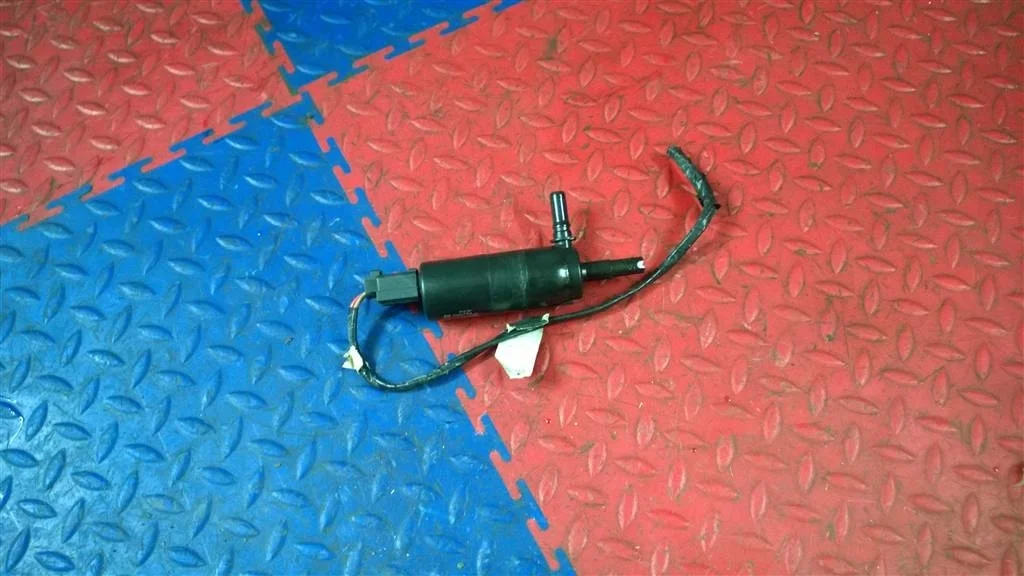 насос омывателя фар BMW X3 F25  N47D20C 184 лс 2.0D