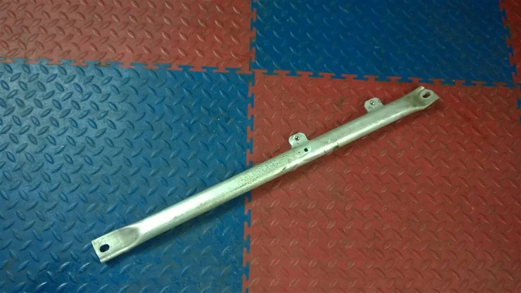 распорка BMW X3 F25  N47D20C 184 лс 2.0D