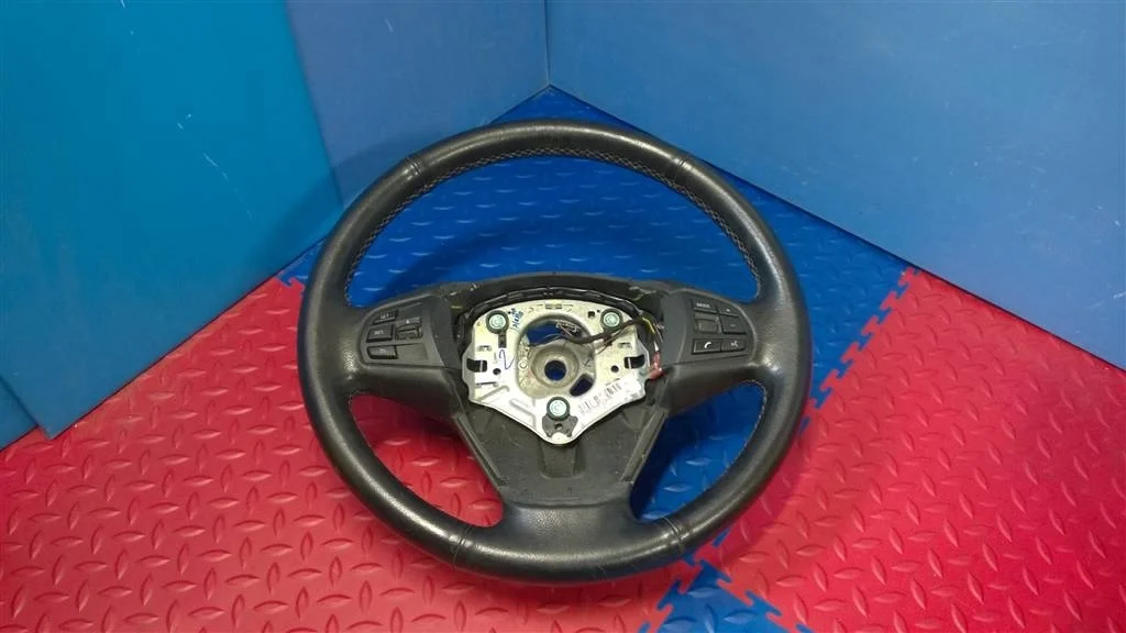 рулевое колесо без airbag BMW X3 F25  N47D20C 184 лс 2.0D