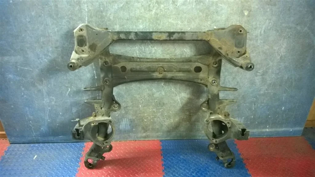 балка подмоторная BMW X3 F25  N47D20C 184 лс 2.0D