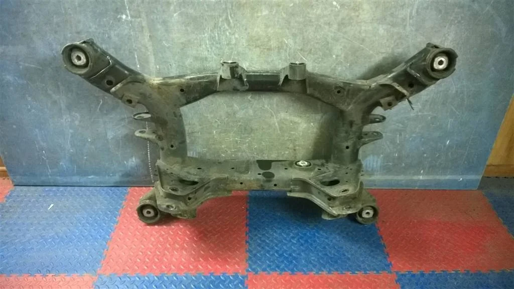 балка BMW X3 F25  N47D20C 184 лс 2.0D