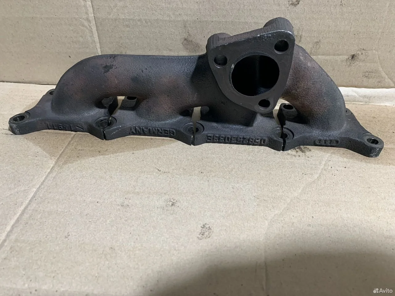 Выпускной коллектор 1.8 awm vw passat 058253033e