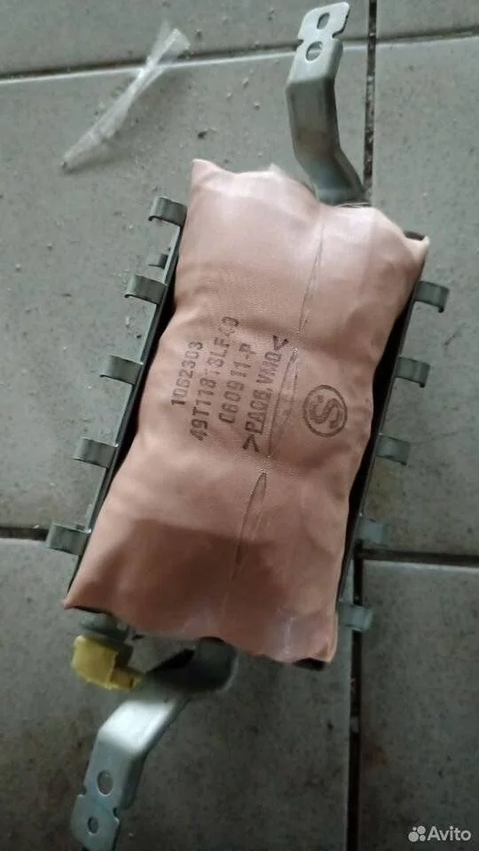 Подушка безопасности пассажирская (в торпедо) Toyota Land Cruiser Prado 150 (2009—2013) 3.0