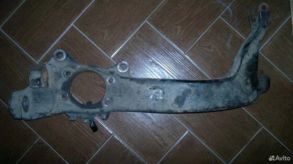 Кулак поворотный передний правый Bentley Continental GT I (2003—2011)