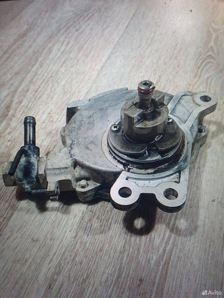 Насос вакуумный Toyota Land Cruiser Prado 150 (2009—2013) 3.0