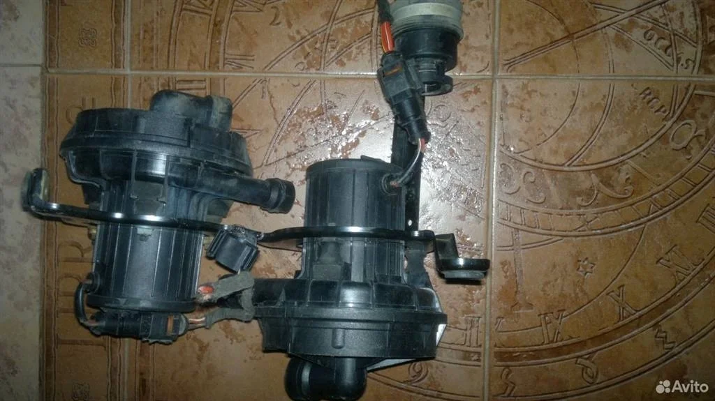 Насос продувки катализатора Bentley Continental GT I (2003—2011)