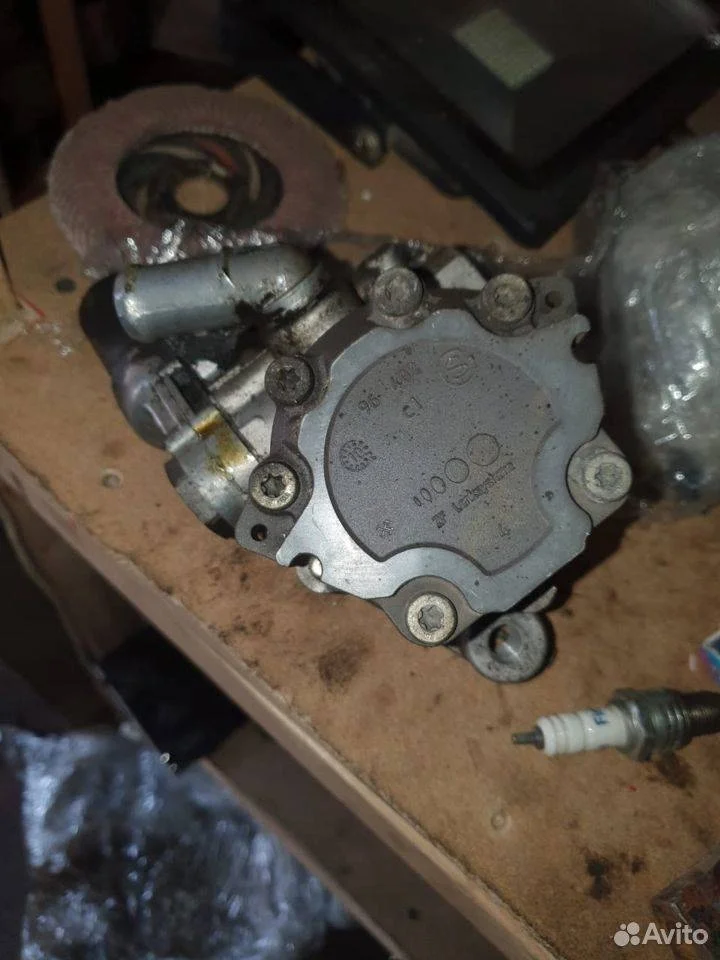 Насос гидроусилителя Audi A8 D4 (2010—2014) 4,2