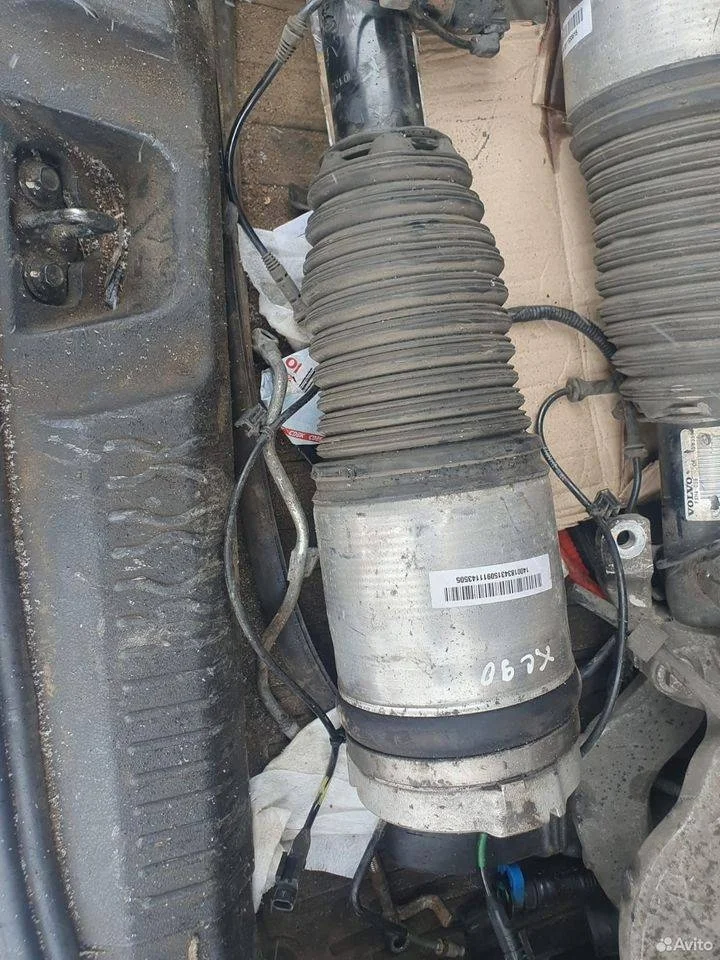 Амортизатор передний левый Volvo XC90 II (2014—2019)