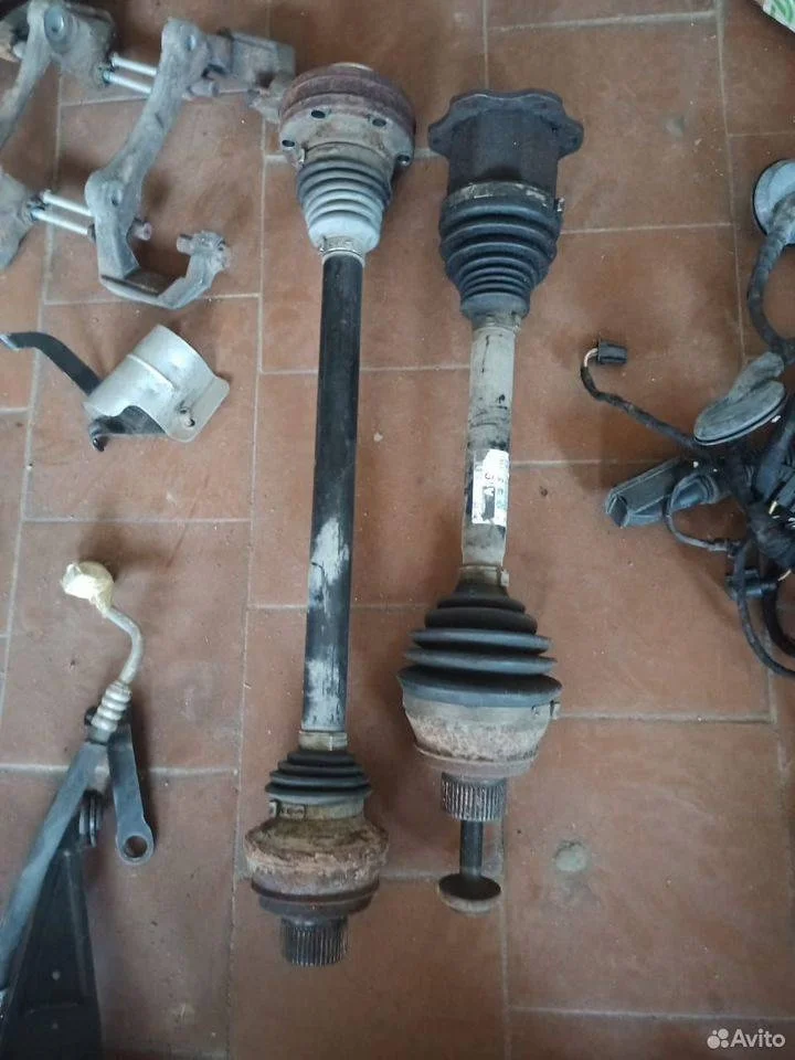 Полуось передняя Audi A7 I (2010—2014)