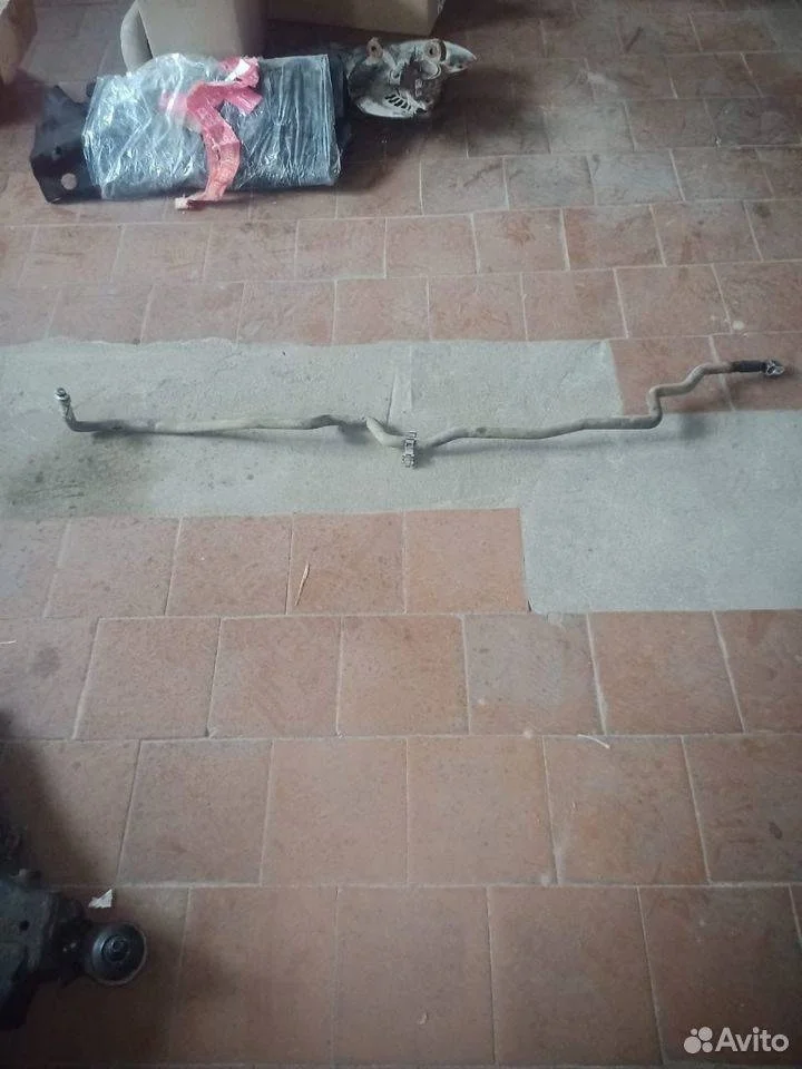 Трубка кондиционера Toyota Land Cruiser 200 (2007—2012)