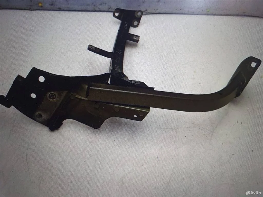 Кронштейн Audi A8 D4 (2010—2014) 4,2