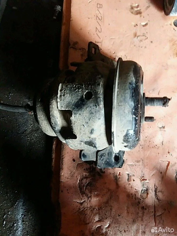 Опора двигателя Toyota Land Cruiser Prado 150 (2009—2013) 3.0