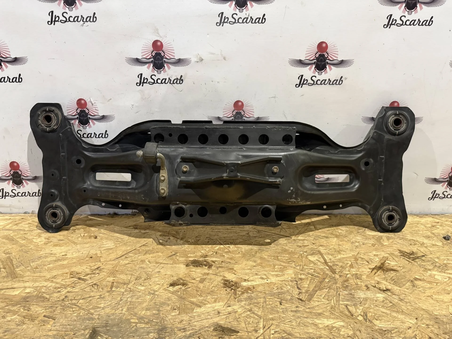 Подрамник задний Toyota Camry ASV50, GSV50