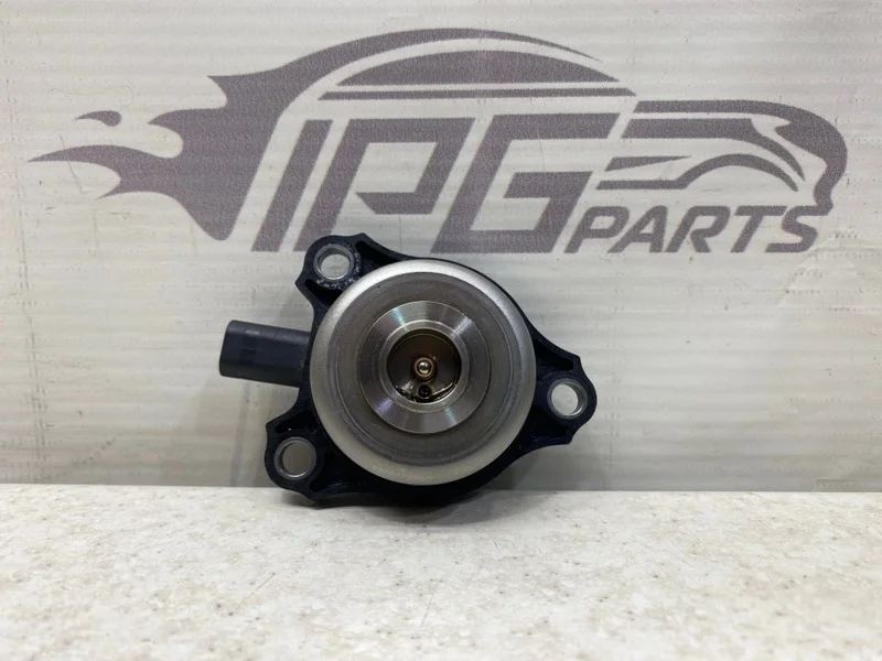 Электромагнитный датчик распредвала Mercedes-benz 2012 C204