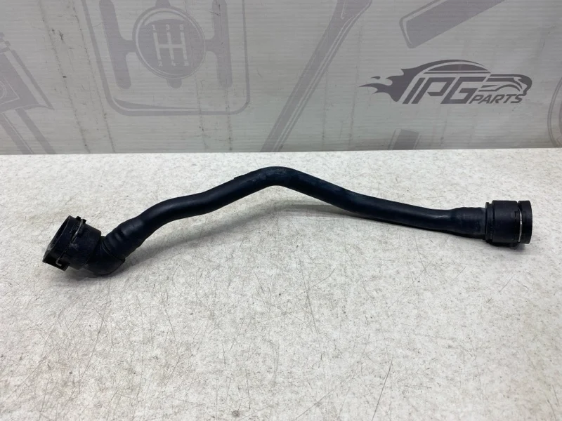 Патрубок ож Mercedes-benz 2014 W246